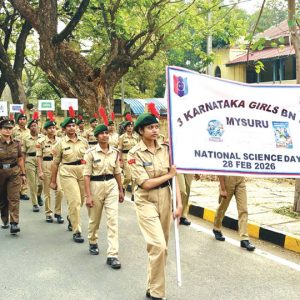 Natl. Science Day: NCC Girls take rally, visit Karanji Lake, RMNH