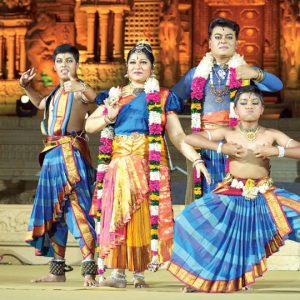 Bhushans to present 'Ramabhyudayam' at Sri Vasavi Temple in city tomorrow