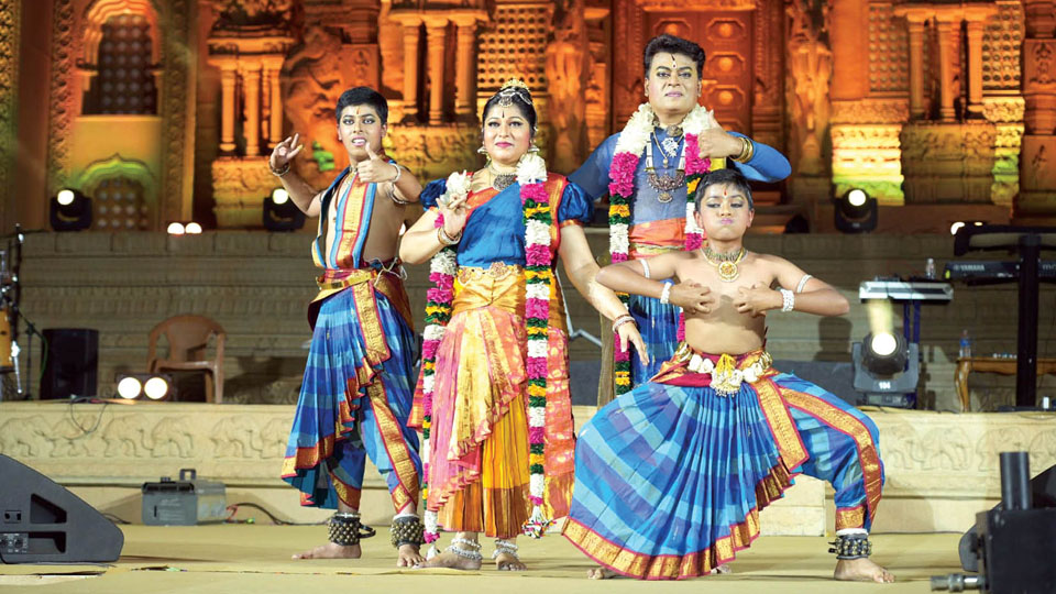 Bhushans to present ‘Ramabhyudayam’ at Sri Vasavi Temple in city tomorrow