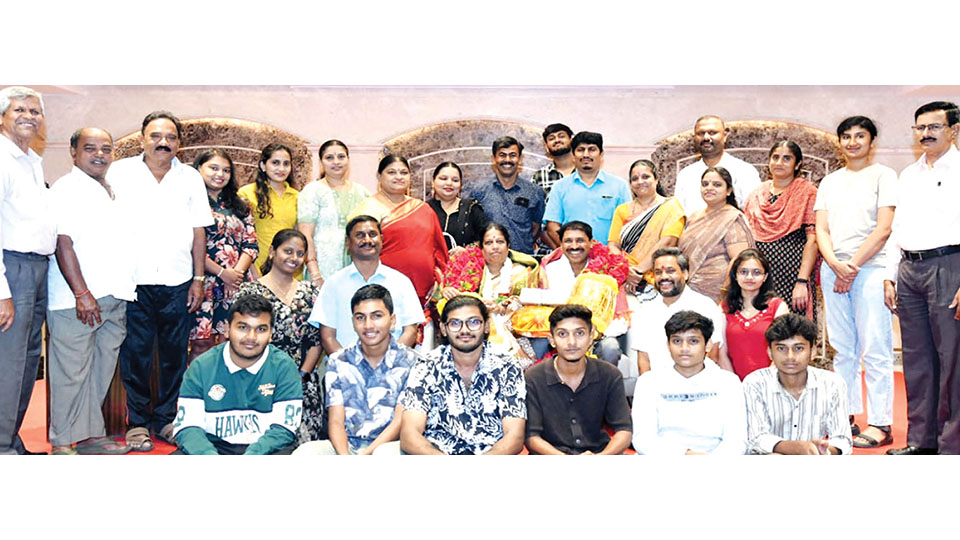 Veterinarian Dr. Nagaraj feted on attaining superannuation