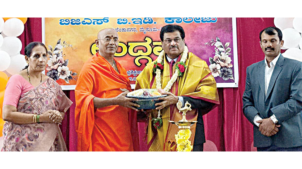 Indian teachers have worldwide respect: Ex-VC Prof. Rangappa