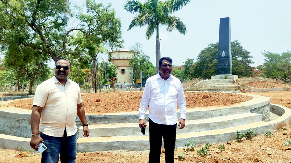 Veterans seek park redesign to preserve War Memorial dignity