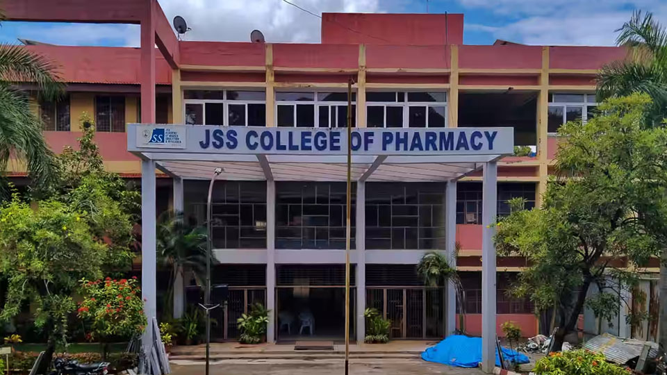 Training in ‘Basics of Physiologically-based Pharmacokinetic Modelling’ at JSS