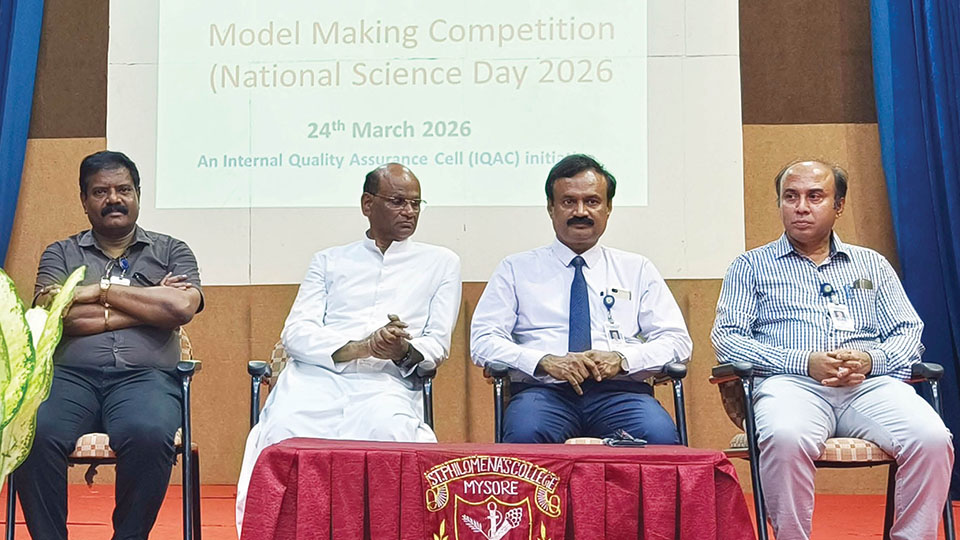 Model-making contest marks Natl. Science Day at St. Philos