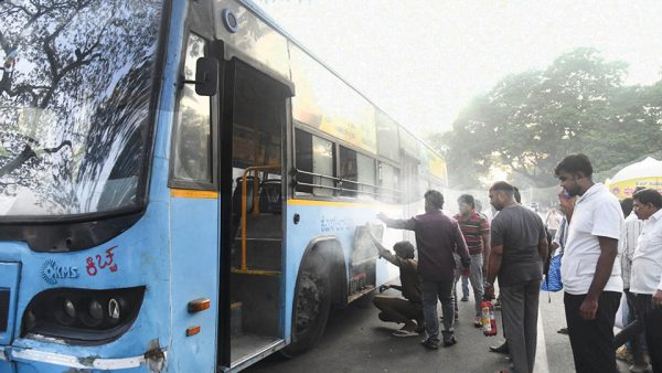 Passengers escape unhurt as KSRTC bus battery catches fire - Star of Mysore