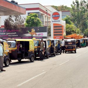 Cheaper auto LPG draws huge rush