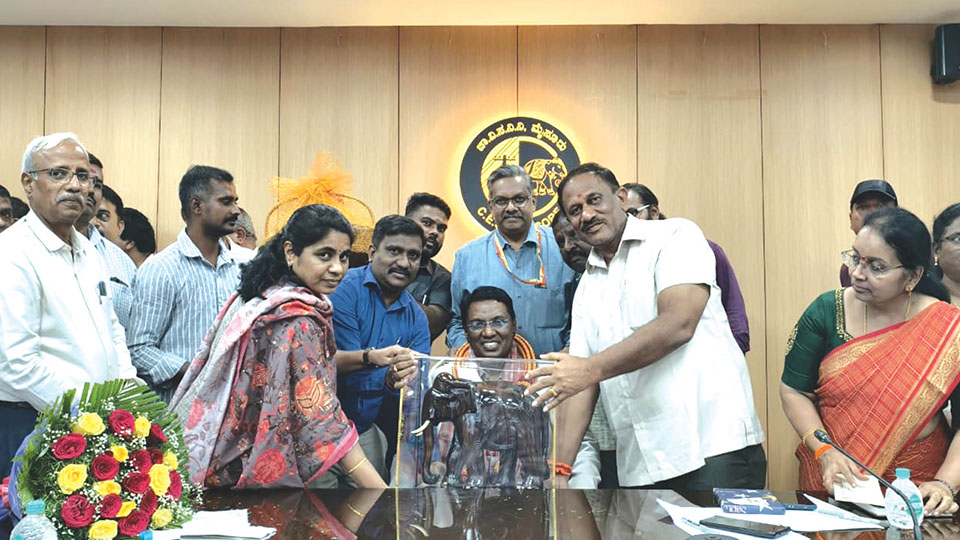 CESC MD Munigopal Raju retires