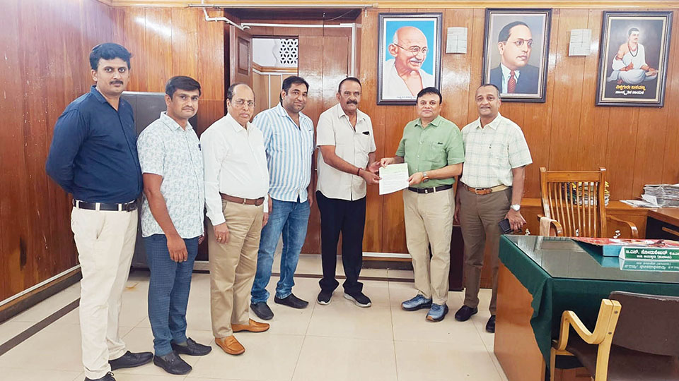 MRC pays Rs. 3.35 crore Property Tax to MCC