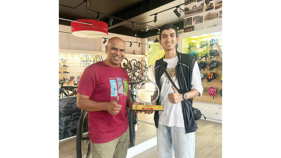Teen city cyclist earns Super Randonneur title