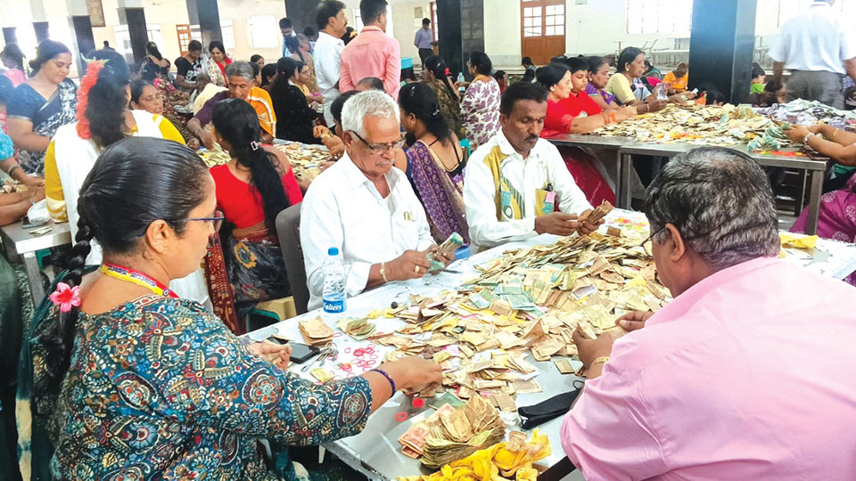 Nanjangud Temple records Rs. 1.48 crore hundi collection