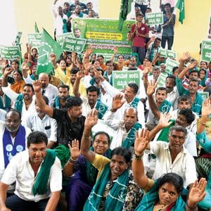 Cancel NIMHANS-like hospital plan: Farmers walk 10-km from Gudumadanahalli to CM’s Office in city