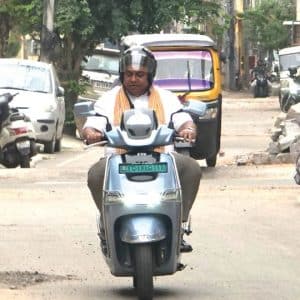 Krishnaraja MLA Srivatsa adopts EV travel
