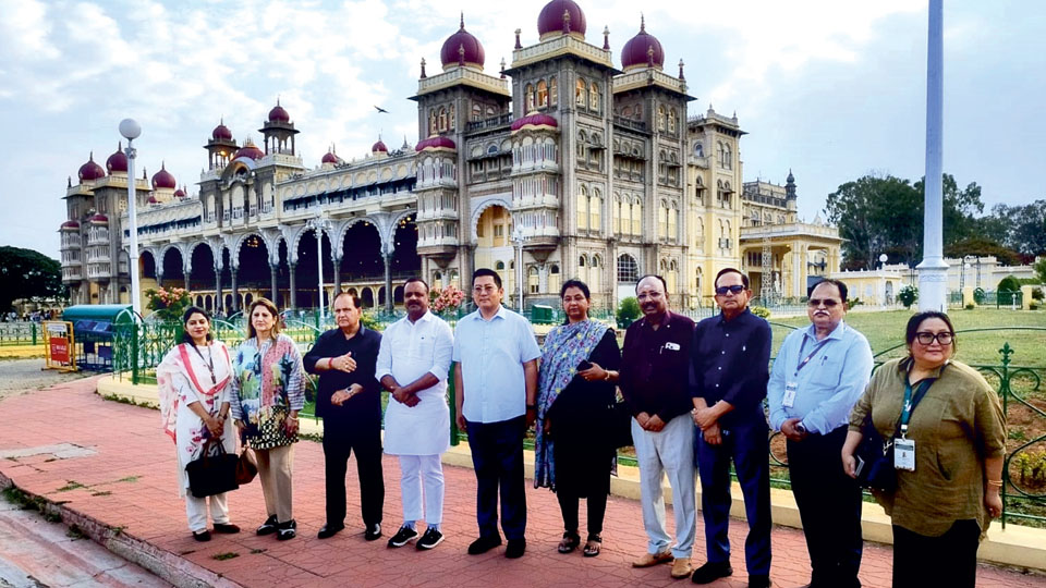 Mysore Palace leaves Speakers spellbound