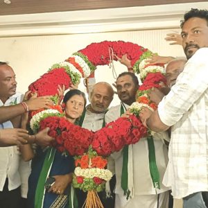 Ex-ZP member S. Madegowda returns to JD(S) from Congress