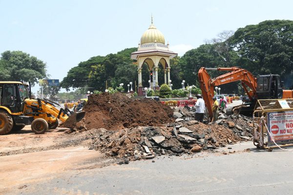 UGD pipeline laying works around JC Wadiyar Circle