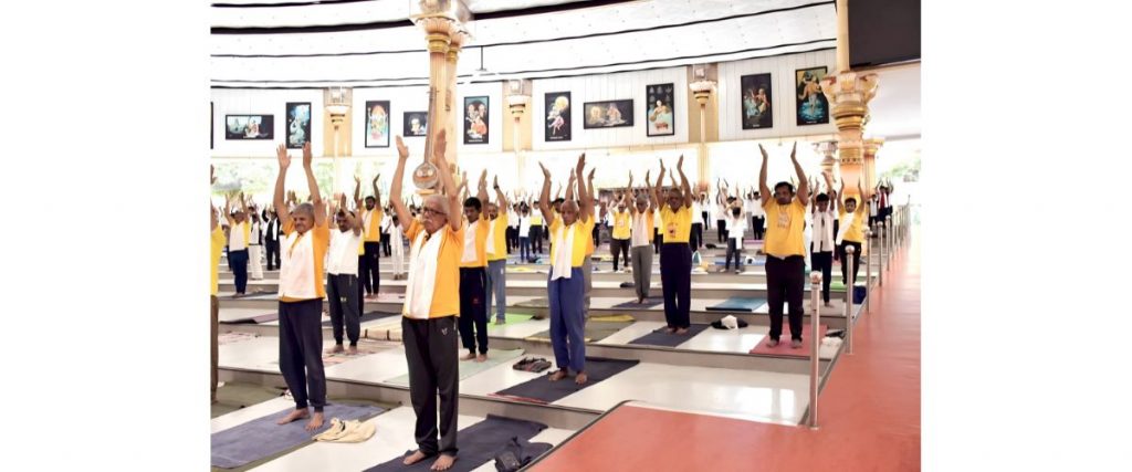 Yoga helps us face changes of time positively: Seer