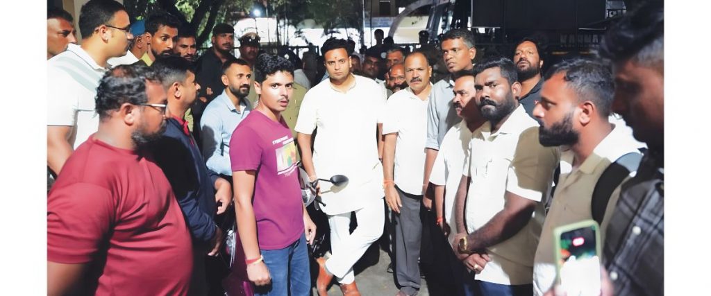 Police book 6 Hindu activists