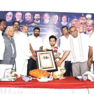 Saraswathipuram residents accord civic honour on MP
