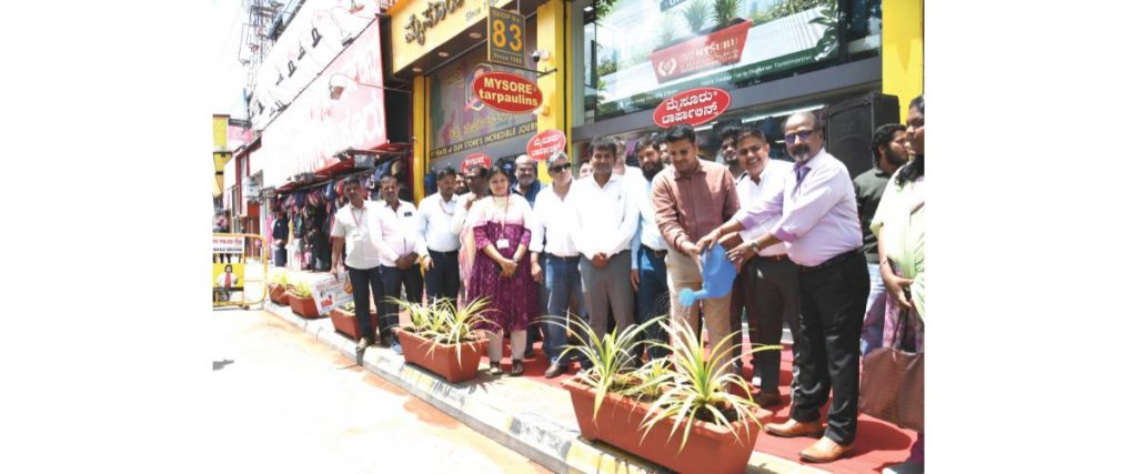 440 plant pots to adorn D.D. Urs Road 