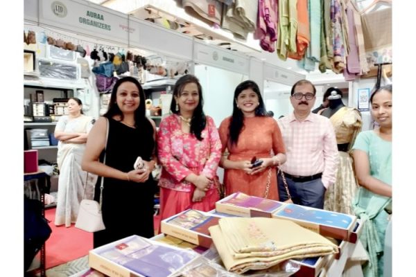 Fashionavya sparkles...