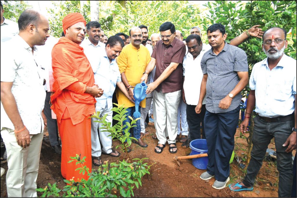 ‘Hasiru Mysuru Laksha Vruksha Abhiyan’