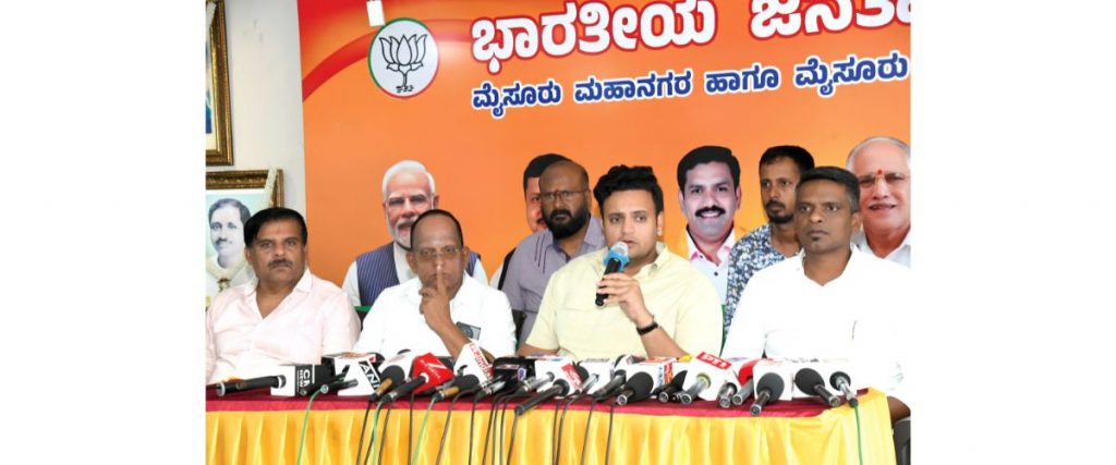 Yaduveer for SIR under Police security in N.R. segment  