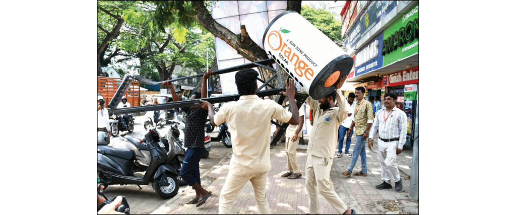 MCC clears footpath encroachments on Chamaraja Double Road, Irwin Road