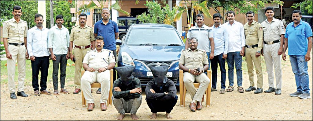 Two inter-State burglars arrested