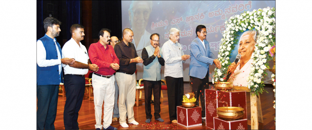 Janaki deserved Phalke Award