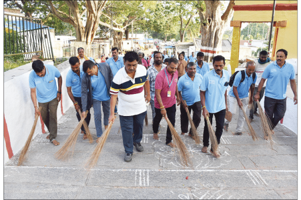 MLC Raghu Kautilya launches Ch. Hill steps cleaning drive