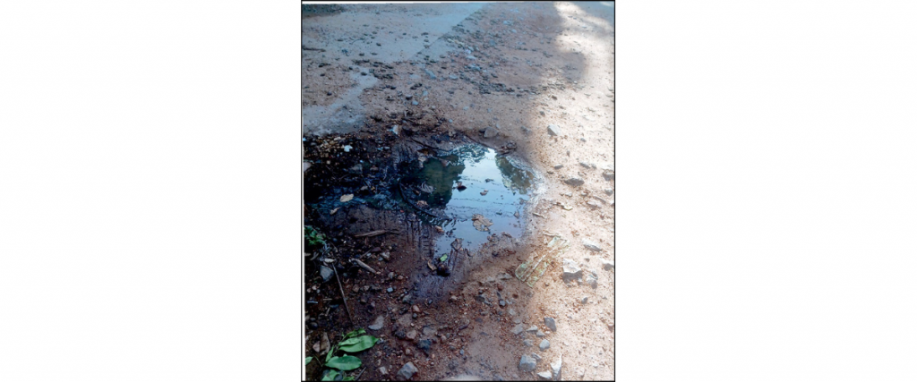 Close this stinking open manhole in Bogadi South