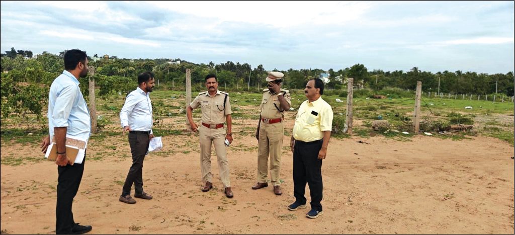 Mysuru SP inspects Yuva Dasara venue