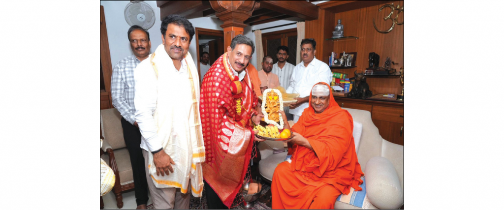 Minister Balakrishna seeks Suttur Mutt Seer’s blessings