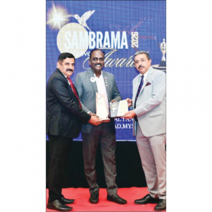 Ln. R. Ramesh Kumar receives Excellent Zone Chairperson Award