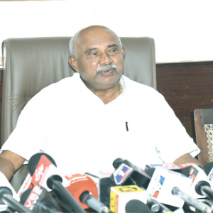 Vishwanath accuses Siddu of thwarting Tanveer Sait’s inclusion in Ministry