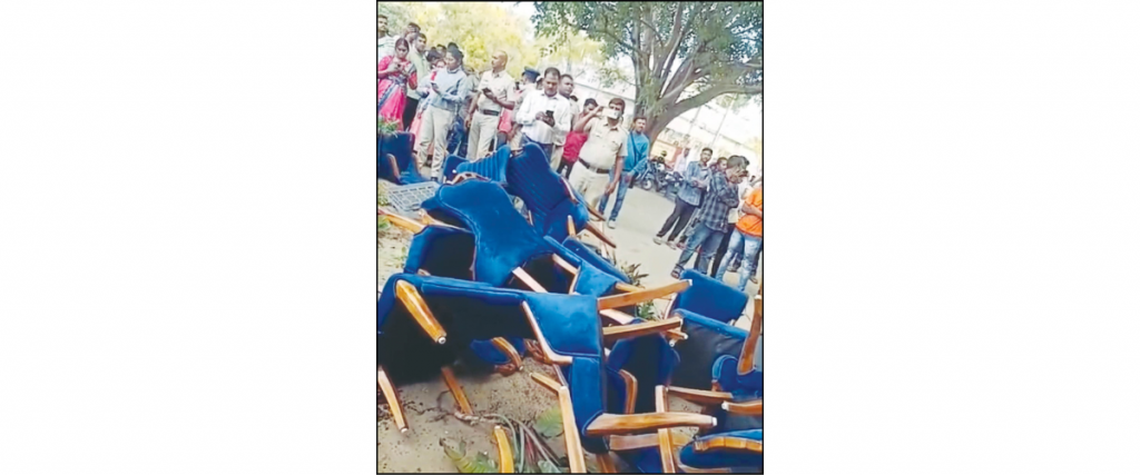 Multi-crore gold loan scam: Irate customers ransack Chinnathambi’s restaurant