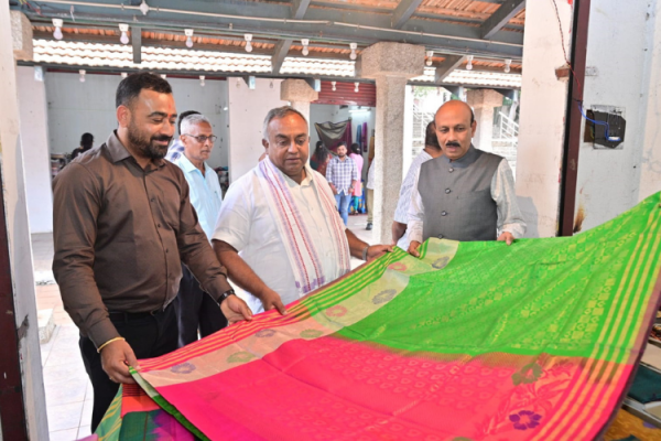 MLA opens Handloom Fair