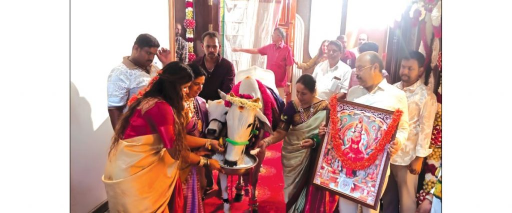 Low-key Gruha Pravesha for Siddu’s plush bungalow in Mysuru