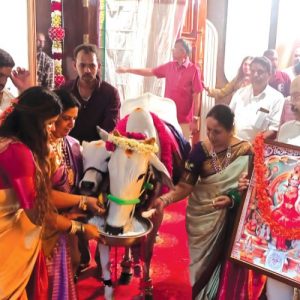 Low-key Gruha Pravesha for Siddu’s plush bungalow in Mysuru