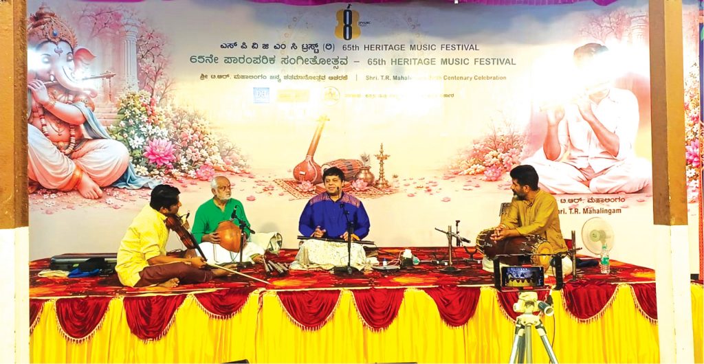 Flute concert at 8th Cross Pandal