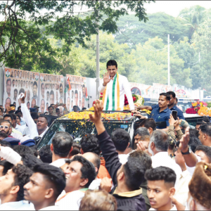 Food Minister Rizwan Arshad arrives to rousing welcome