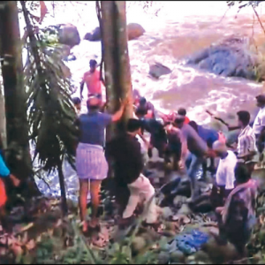 Heavy rains, flash floods, landslides claim nine lives in Keralam