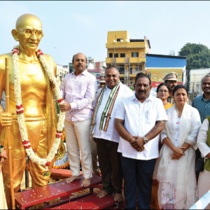 City pays tribute to Mahatma
