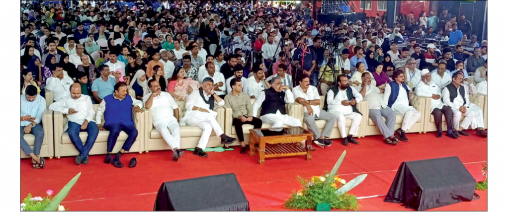 CM attends Dasara Urdu Mushaira
