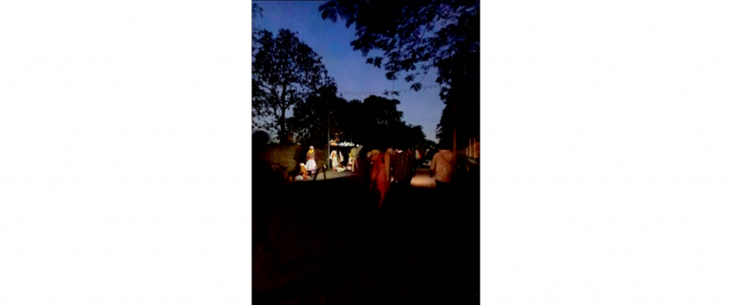 Artistes rest in the dark!