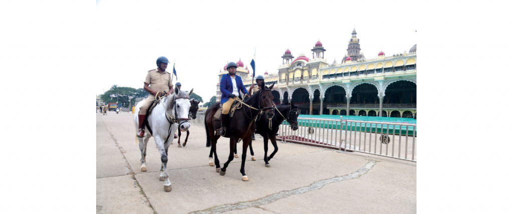 MCC Administrator Nitesh Patil’s maiden ride on horse back