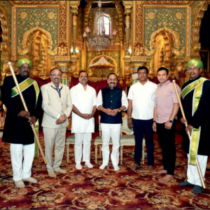 Keralam CM V.D. Satheesan visits Mysore Palace